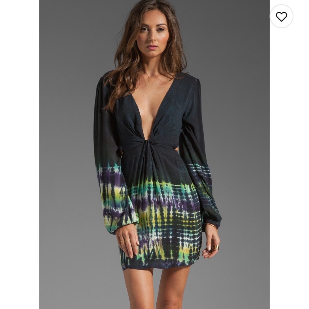 Planet Blue ‘Blu Moon’ Short Bell Sleeve Tie Die Dress